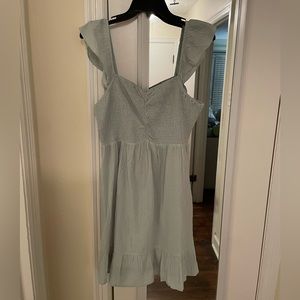 Sea foam green dress from Bella Rose boutique. Size large. Never worn.